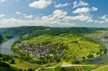 Die Mosel birgt viele Ausflugsmöglichkeiten für eine Weinreise.