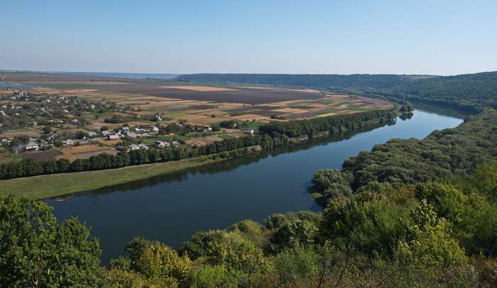In einigen Quellen wird der Dnepr sogar auf dem dritten Platz der längsten Flüsse Europas geführt, doch seine Länge beträgt nur 2.285 km. ( Foto: Adobe Stock - Stephan Laude )
